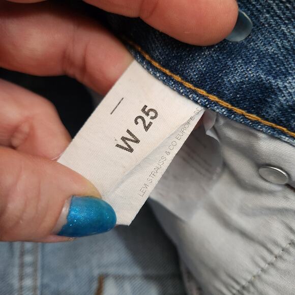 LEVI"S Jean Cut Off Shorts‎ 25 Blue Mid Wash Denim Minimalist Retro Casual - Picture 4 of 8